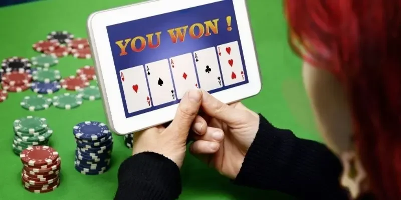 Trải nghiệm vô số tựa game bài đa dạng, phong phú